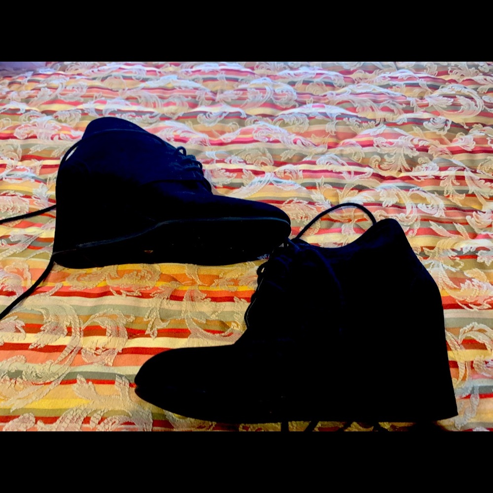 Wedge shoes